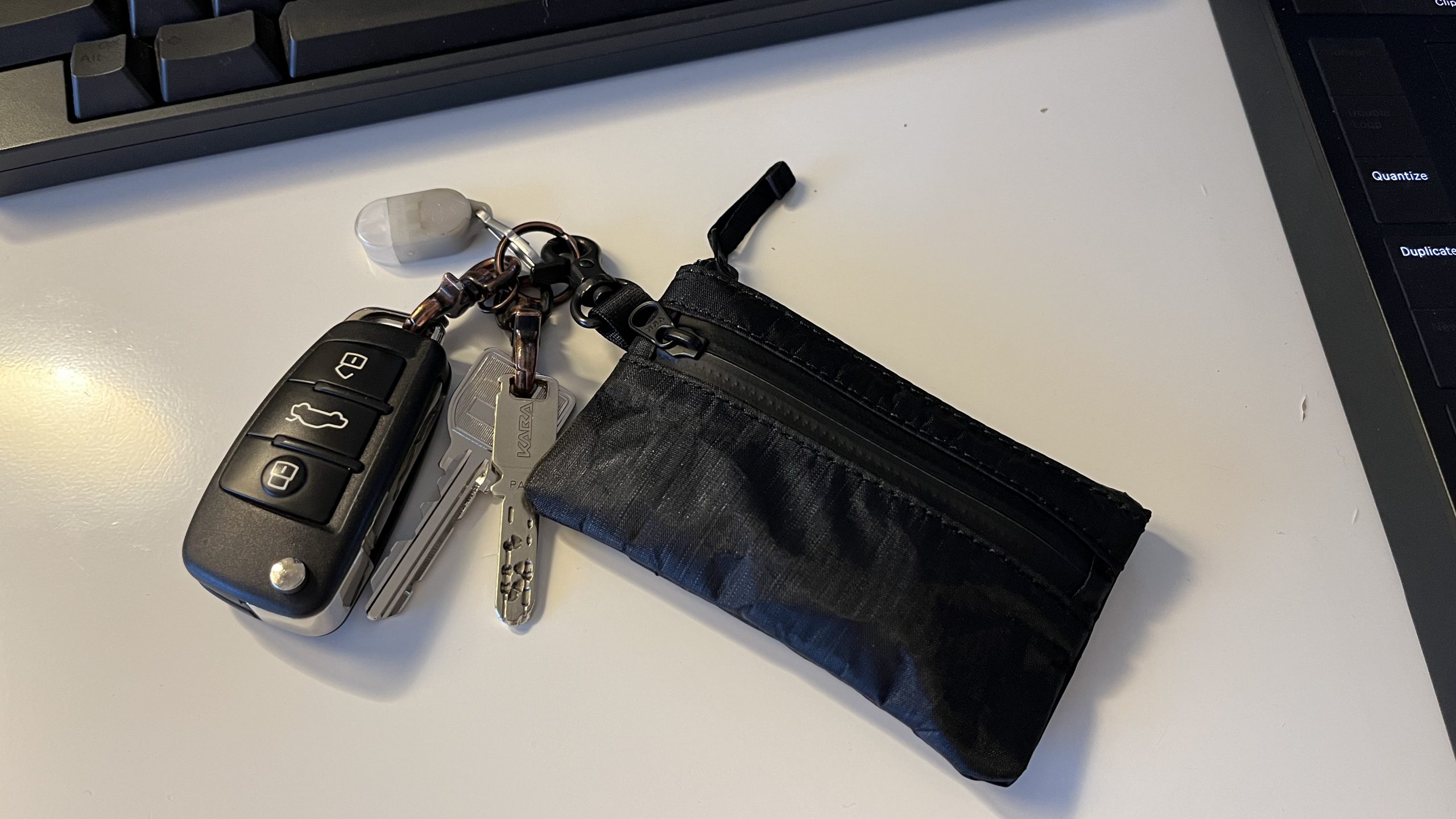 NEXTRAVELER TOOLS DAILY COIN AND CARD HOLDER 1.2 を購入してみた